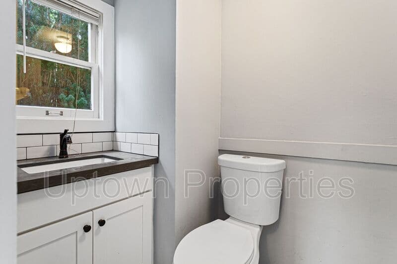 Portland House: 1005 SE 27th Avenue