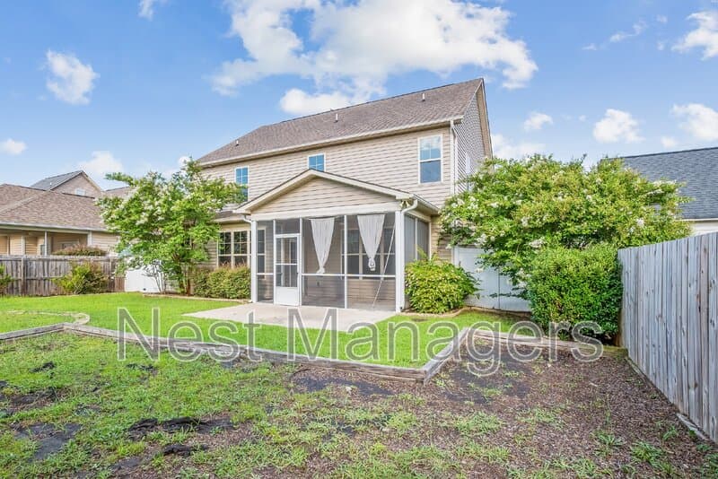 Fayetteville House: 2828 Deepwater Ct.