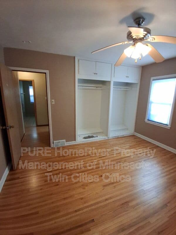 Hugo Condo: 5557 146th St N