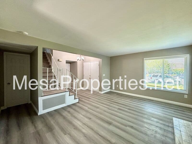 Ontario Condo: 1749 E Fairfield Ct