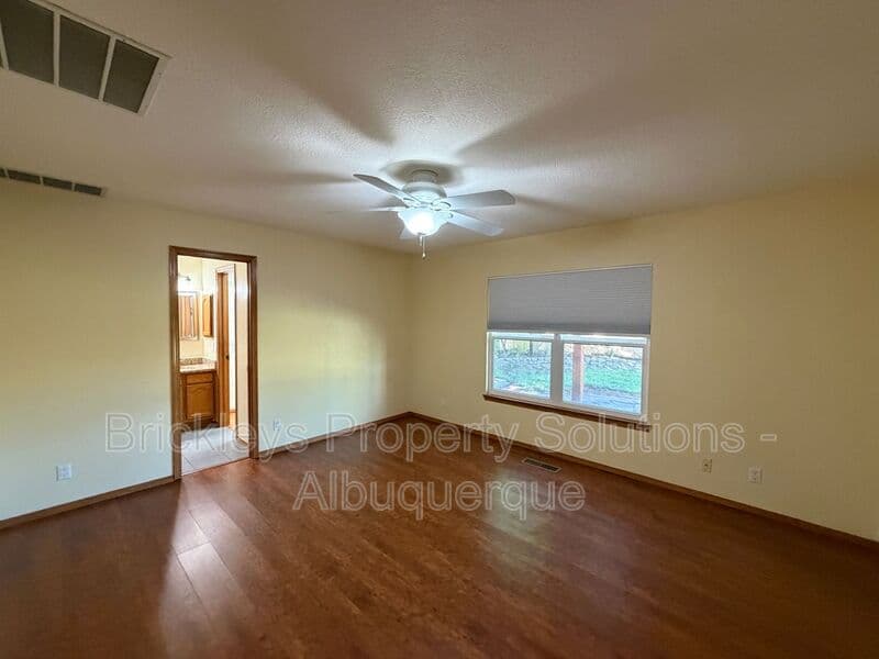 Albuquerque House: 9600 Allande Rd NE