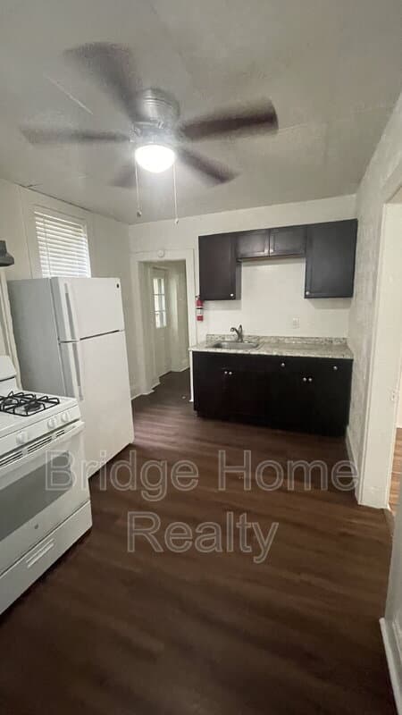 McKees Rocks Condo: 802 13th St