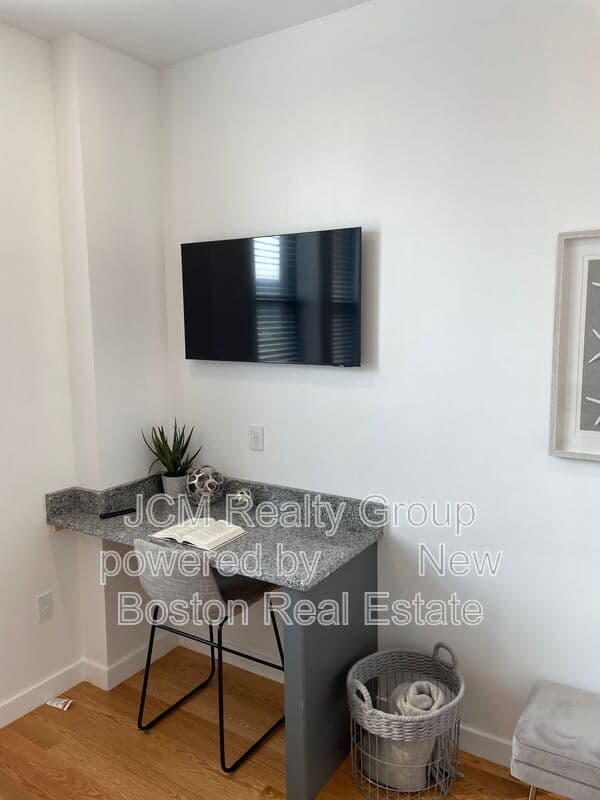 Lynn Condo: 69 North Common Street