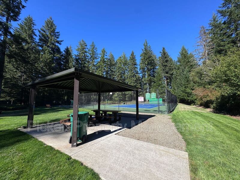 Port Orchard House: 3835 SW Alava Ct