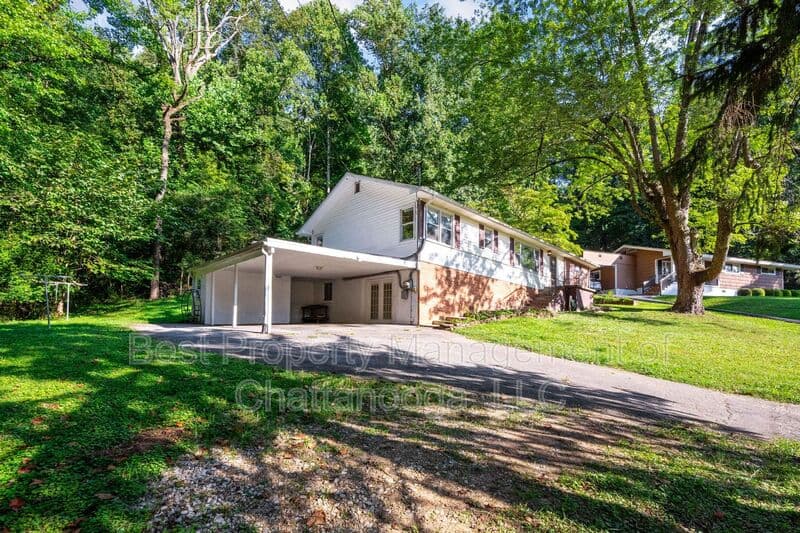 Soddy Daisy House: 9851 Millsaps St