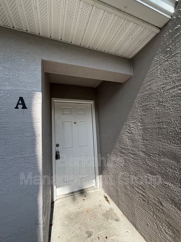 Winter Haven Townhome: 2405 Avenue C SW