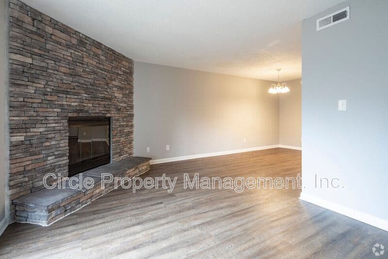 Huntsville Condo: 2021 Highridge Dr SW