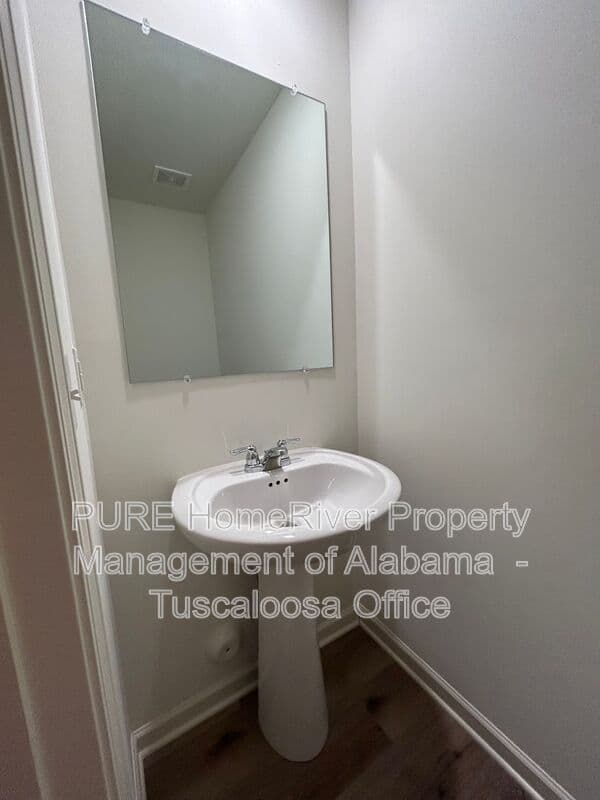 Northport House: 3509 Magnolia Hills Drive