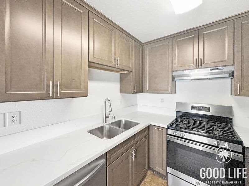 Imperial Beach Condo: 1070 Georgia St Unit A-Q