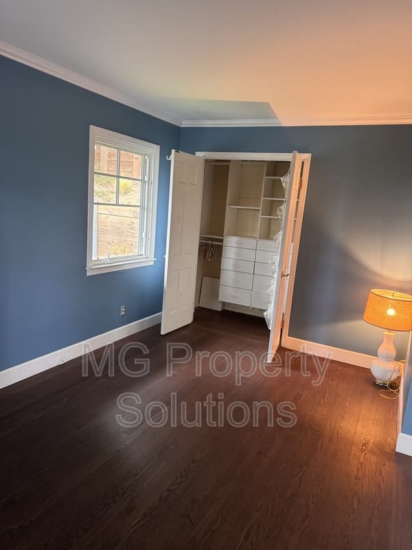 Mill Valley House: 74 Bay Vista Drive
