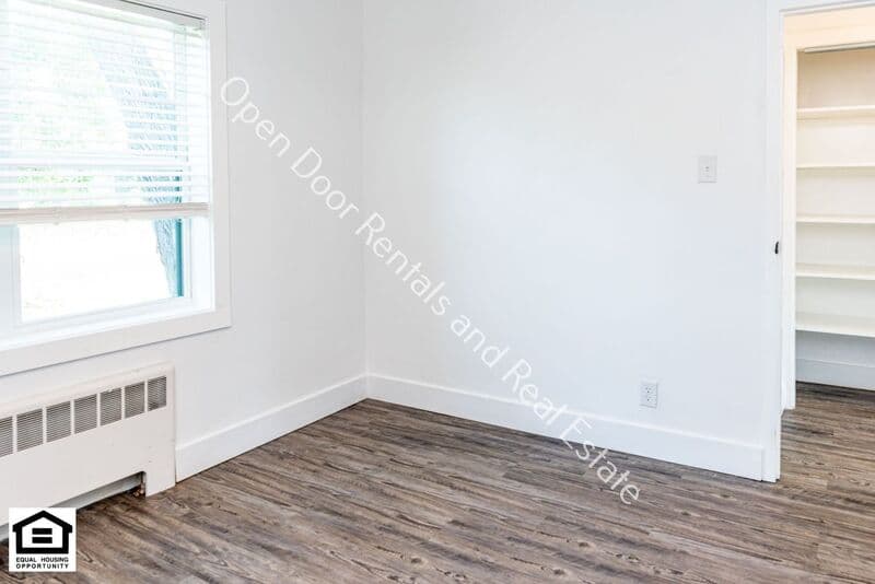 Fort Wayne House: 1823 Griswold Drive A21