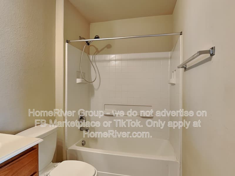 Allen Townhome: 1127 Sophia St