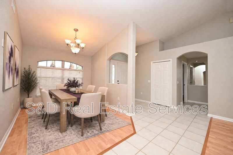 Lakeland House: 3518 Remington Oaks Way