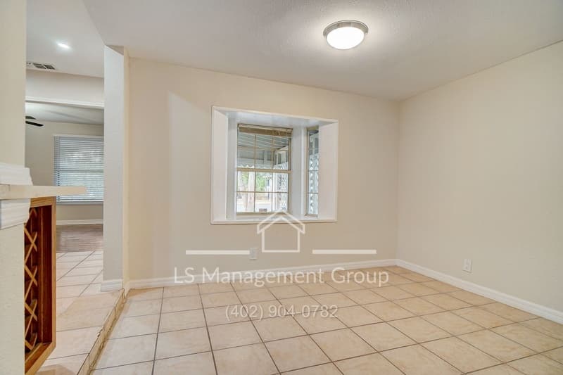 San Antonio House: 609 Taft Blvd,1