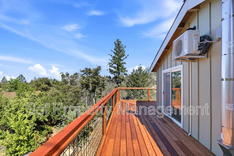 Santa Cruz House: 140 Spaten Way