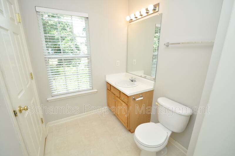 Raleigh House: 10945 Pendragon Pl