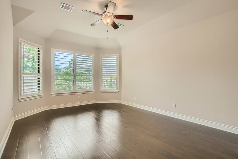 Round Rock House: 400 Entrada Way