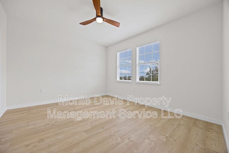 Austin Condo: 1802 Springdale Rd