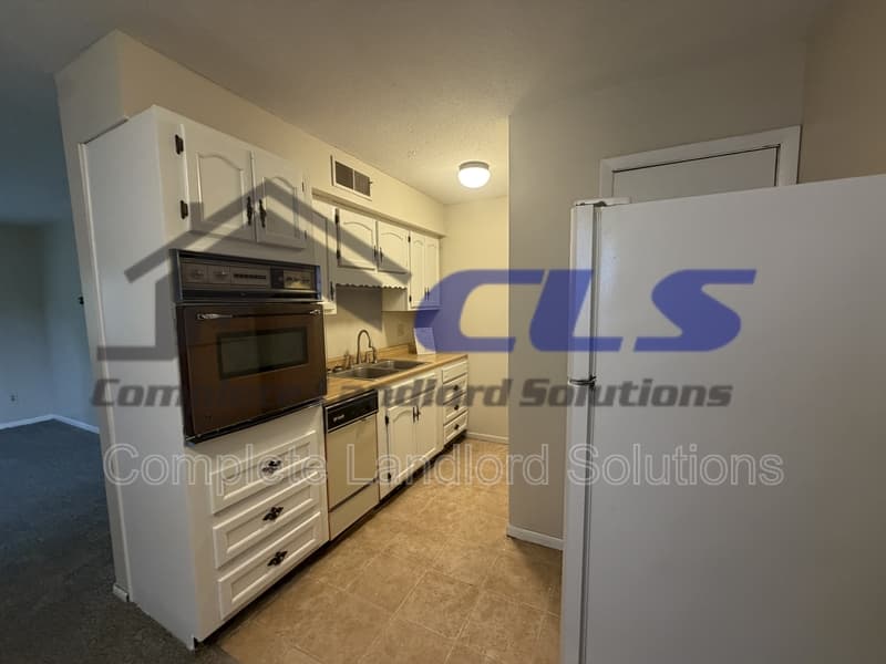 Terre Haute Condo: 626 East Curry Drive-A