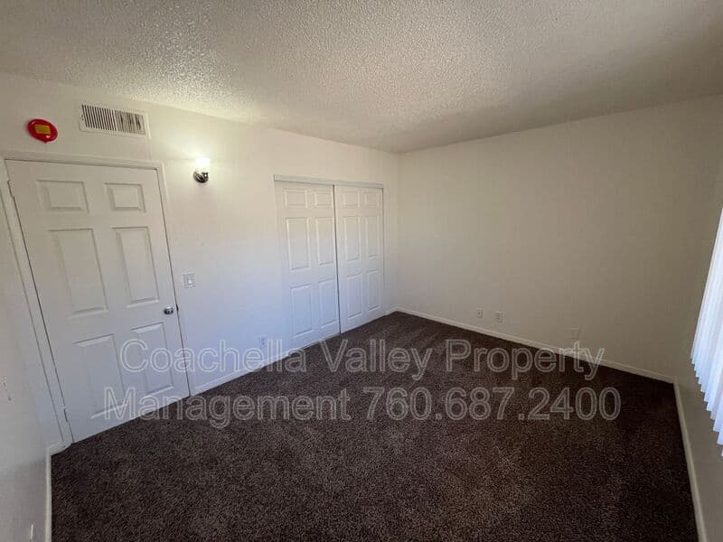 Cathedral City House: 36982 Bankside Dr.