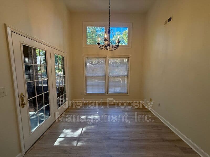 Tega Cay House: 12108 Baywoods Drive