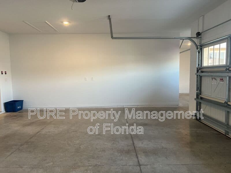 Ocala House: 10376 SW 99th Street
