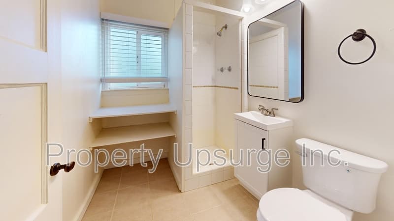 Oroville Condo: 640 Bird St #1