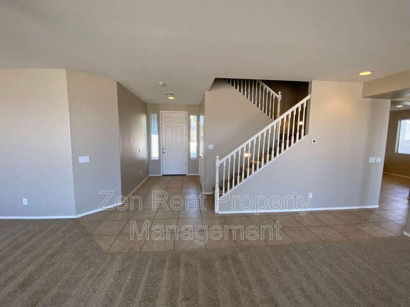 Maricopa House: 36971 W Oliveto Ave