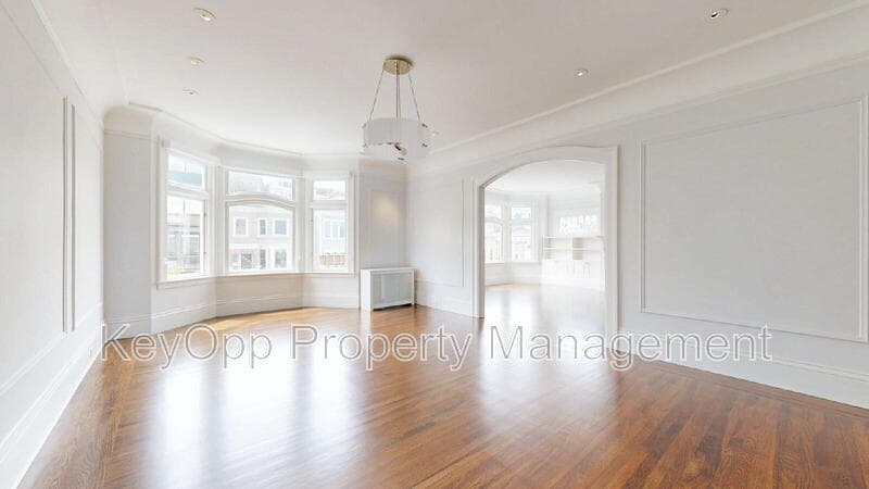 San Francisco Condo: 2250 Green Street