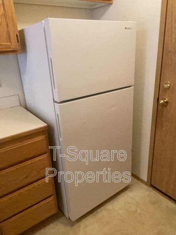 Edmonds Townhome: 7616 230th St SW