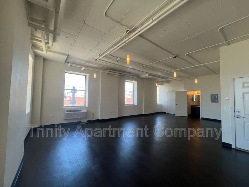 Albuquerque Apartment: 517 Gold Ave Sw