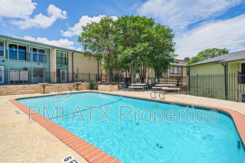 Austin Condo: 2124 Burton Drive