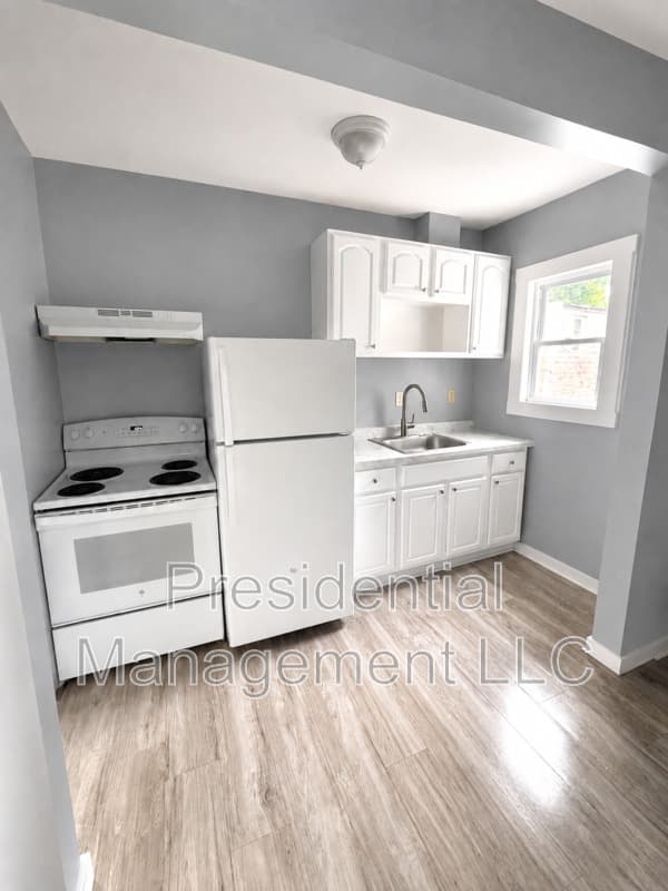Waterbury Condo: 54 Bronson St