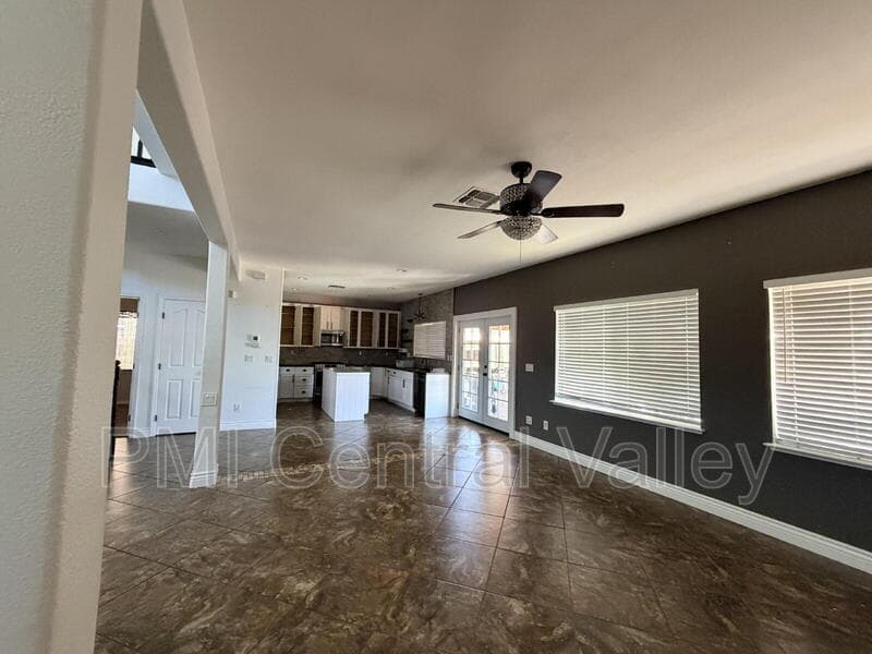 Lathrop House: 108 Hornfels Ave