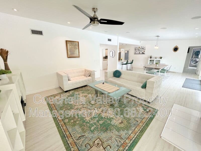 Palm Springs House: 2719 E Ventura Road