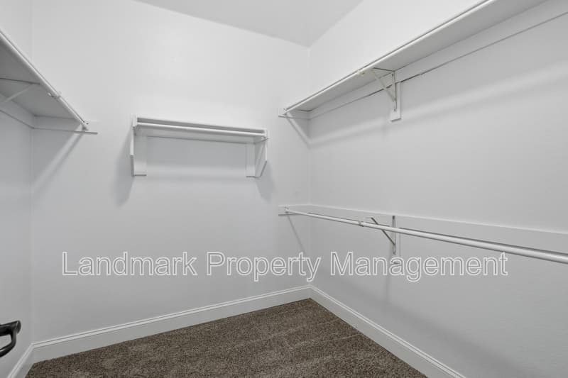 McKinney House: 11809 Bertram