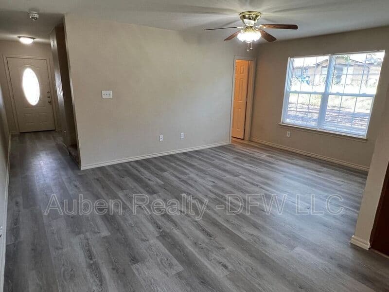 Princeton House: 931 Parkplace Ridge