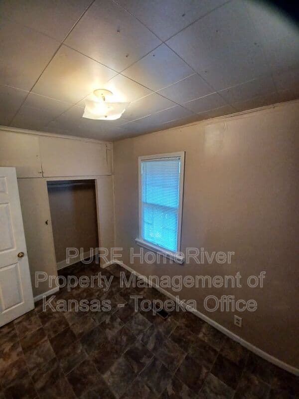 Topeka House: 1419 NW Logan Street