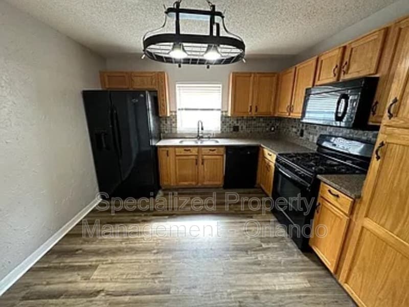 Davenport House: 1216 Belvoir Dr