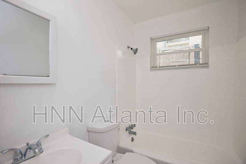 Atlanta Condo: 2157 Lenox Rd, NE