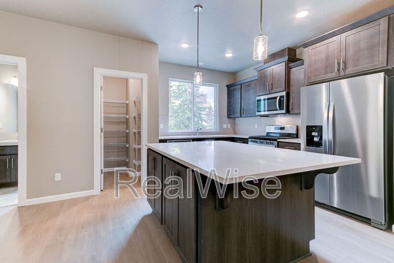 Aloha Townhome: 21303 SW Ortiz Ln