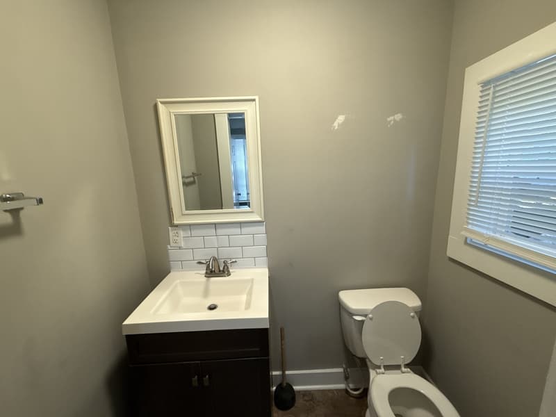 Winder House: 298 Atlanta Highway Southeast