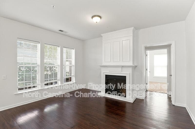 Charlotte House: 14622 Via Sorrento Drive