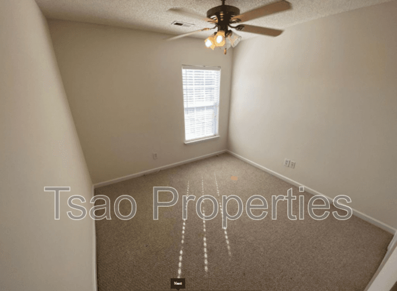 Lowell House: 638 Overlook Rd