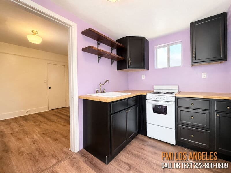 Los Angeles Condo: 4187 Denker Ave