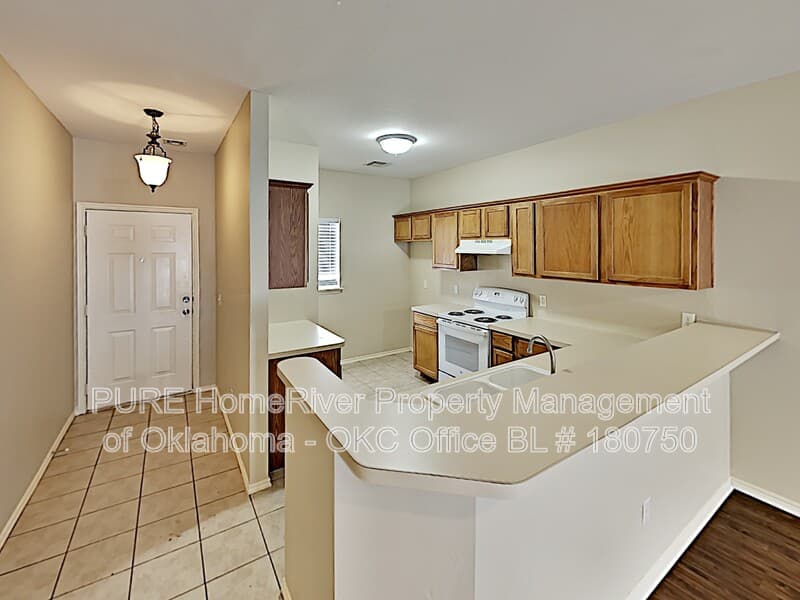Oklahoma City House: 6912 Old Glory Ln