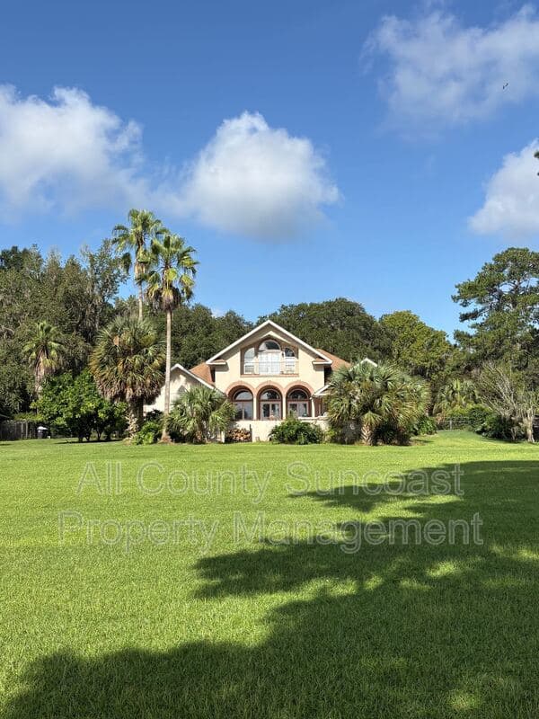 Tallahassee House: 2600 Lucerne Dr