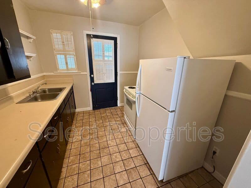 Jonesboro Condo: 1009 Flint Street