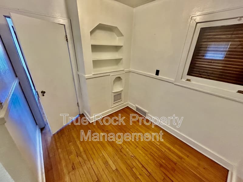 Ada House: 1030 East 8th Street #7