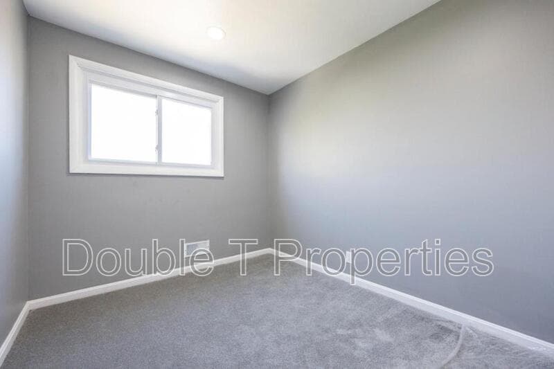 Baltimore Townhome: 2400 W Garrison Ave
